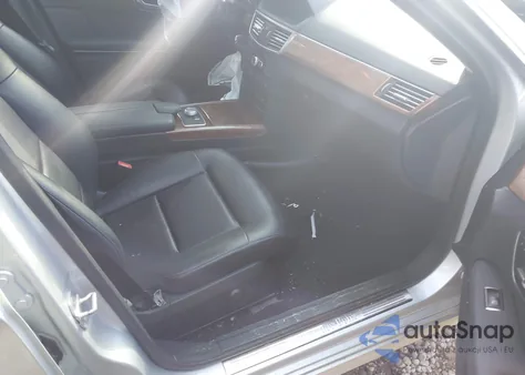 2012 Mercedes-Benz E 350 4Matic z USA, uszkodzony, nr VIN WDDHF8JB3CA619437